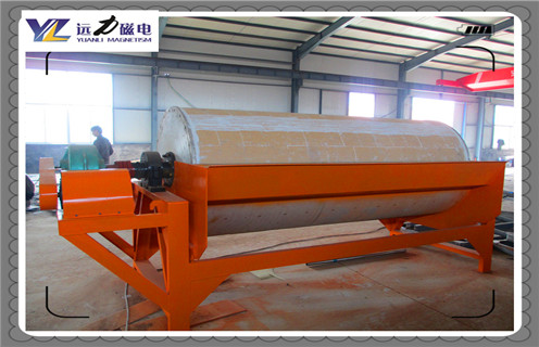 干式磁選機的正常運行和使用壽命為您解說！_磁性礦粒鐵礦錳礦干式磁選機_干式強磁選機怎樣才能增加高磁感強度的屬性？工作視頻皮帶及結構價格 