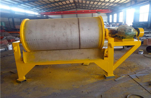 河砂磁選機(jī)，河砂磁選機(jī)經(jīng)濟(jì)節(jié)能鐵礦磁選機(jī)_小型河沙磁選機(jī)_水洗河砂磁選機(jī)經(jīng)濟(jì)節(jié)能鐵礦磁選機(jī)價格 