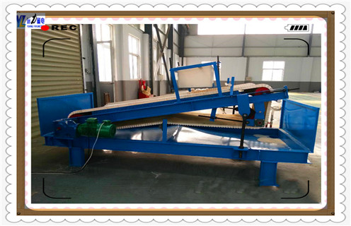 平板磁選機(jī),新疆平板磁選機(jī)選礦規(guī)格參數(shù)_如何進(jìn)行新疆平板磁選機(jī)選礦規(guī)格參數(shù)的磁筒更換工作原理_選礦規(guī)格參數(shù)及執(zhí)行標(biāo)準(zhǔn) 平板磁選機(jī),新疆平板磁選機(jī)選礦規(guī)格參數(shù)_如何進(jìn)行新疆平板磁選機(jī)選礦規(guī)格參數(shù)的磁筒更換工作原理_選礦規(guī)格參數(shù)及執(zhí)行標(biāo)準(zhǔn)