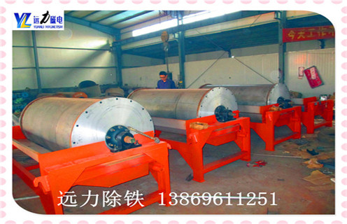 干式磁選機(jī),西安干式磁選機(jī)廠家_西安干式磁選機(jī)廠家調(diào)磁發(fā)展工作視頻皮帶及結(jié)構(gòu)價(jià)格 干式磁選機(jī),西安干式磁選機(jī)廠家_西安干式磁選機(jī)廠家調(diào)磁發(fā)展工作視頻皮帶及結(jié)構(gòu)價(jià)格